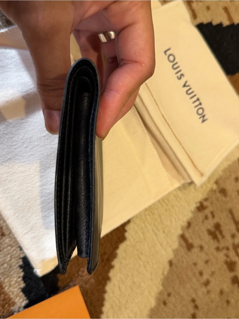 Authentic Pre loved Louis Vuitton Black Epi Leather wallet full set